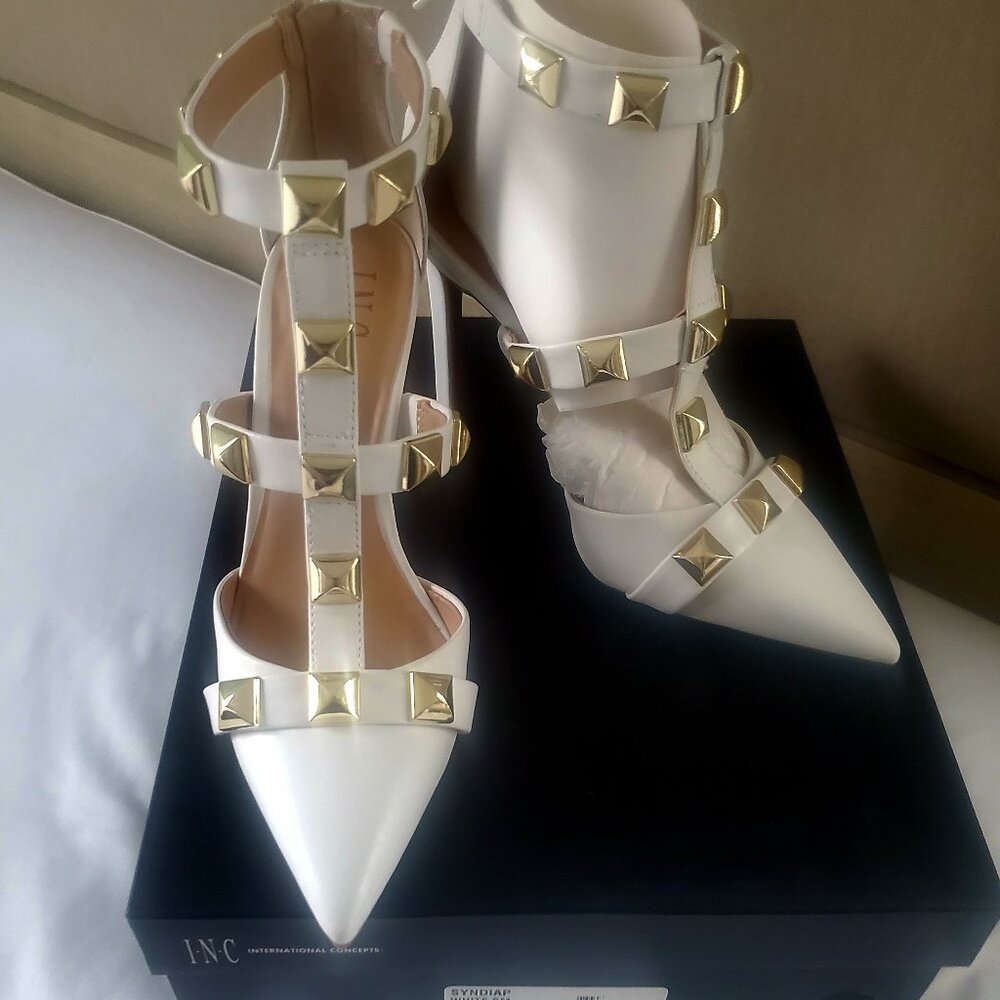 Inc White studded pointed toe stiletto zip-up dress sandal 7.5 Medium